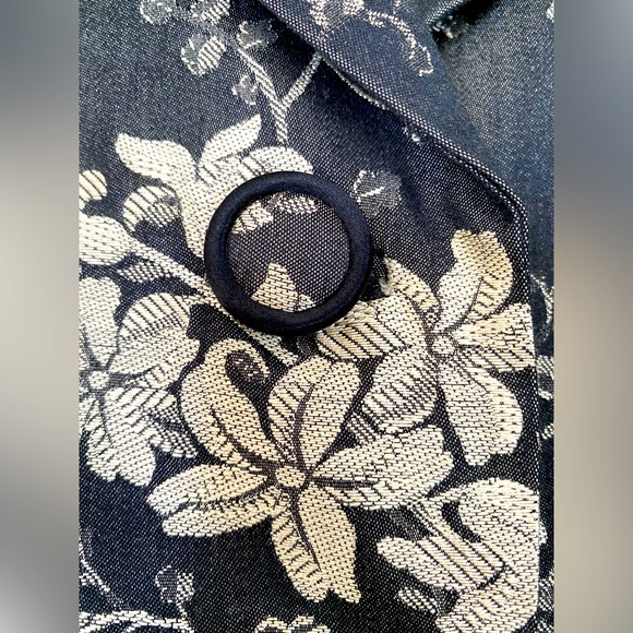 EUC Tommy Bahama Asian embroidered silk cape waist coat Hawaii light jacket M - Picture 4 of 8